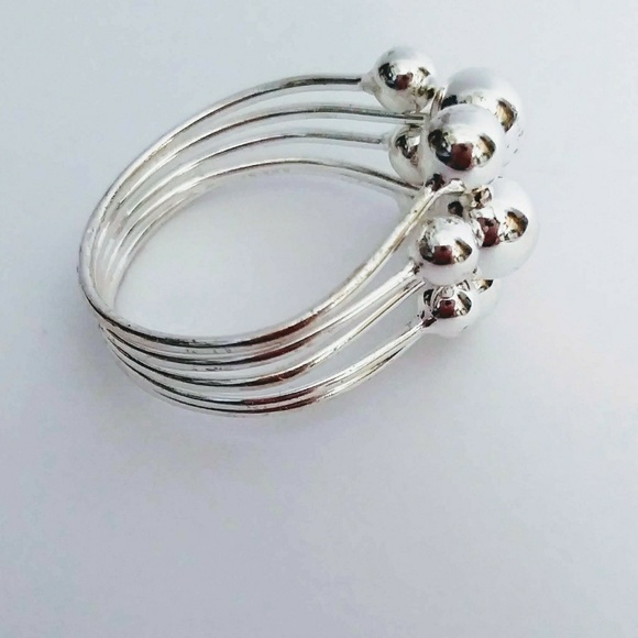 Beautiful adjustable silver tone ring - Picture 4 of 5